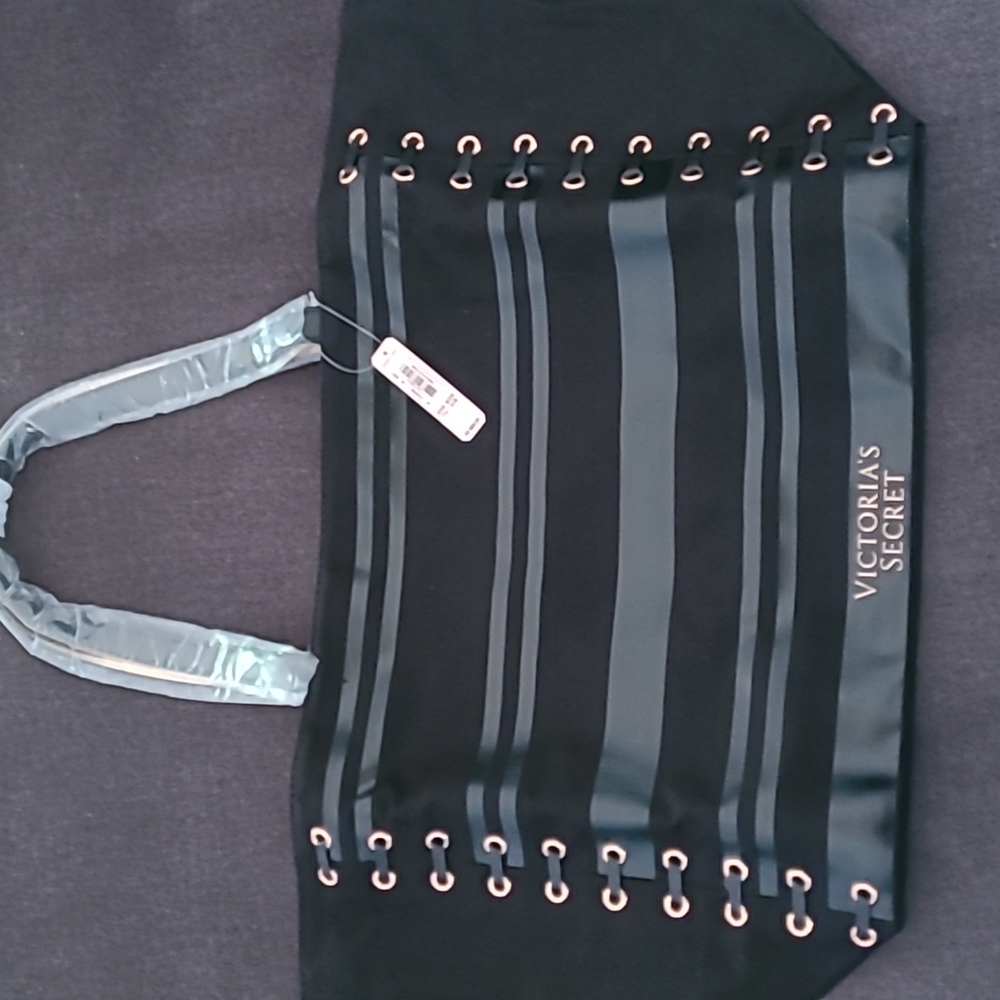 NWT VS tote